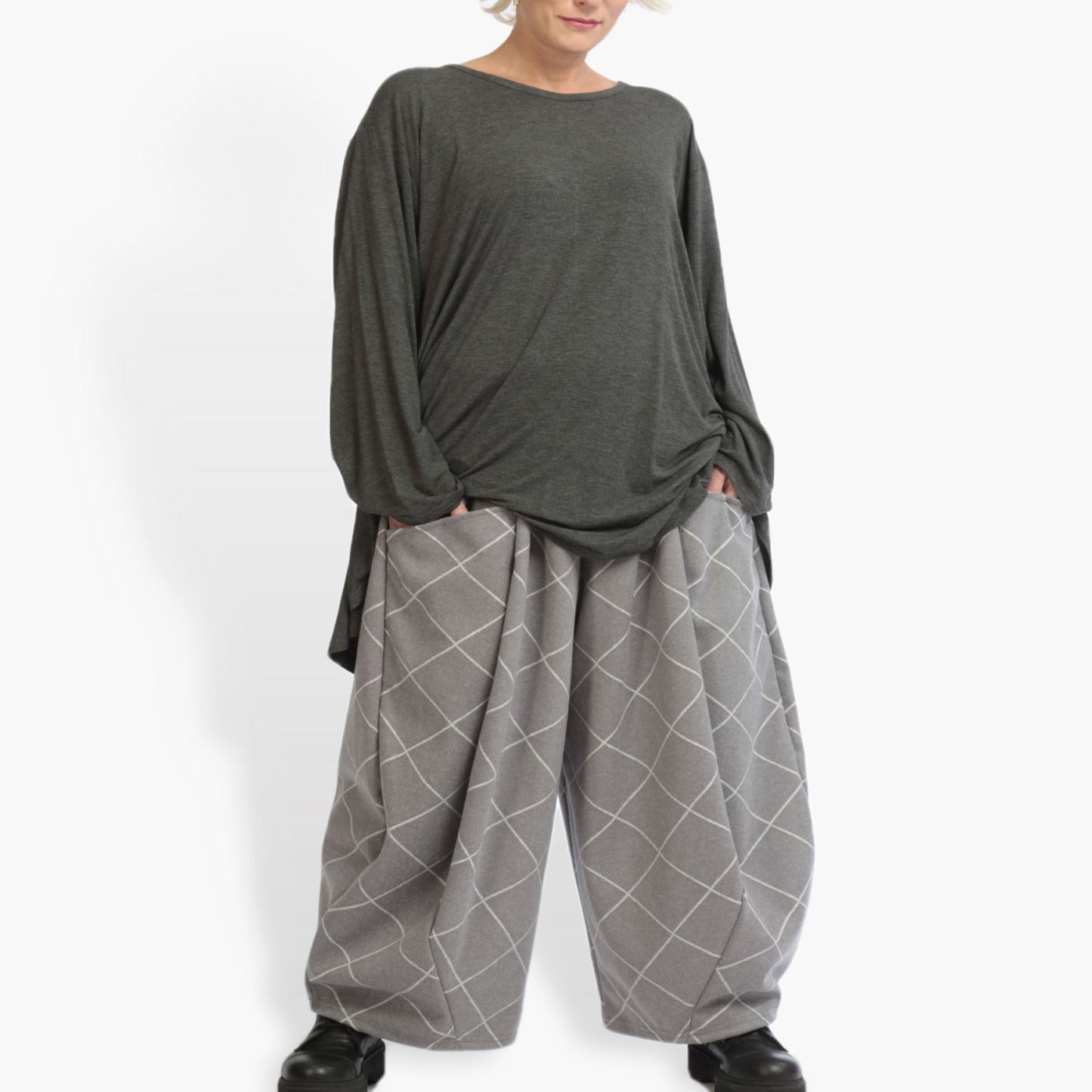 Transitional trousers in balloon shape made of fleece quality, Scot in grey