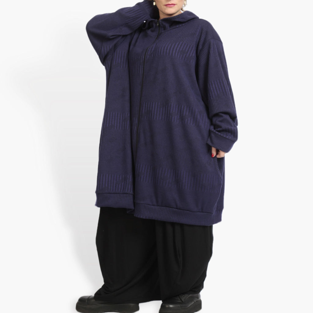 Winter jacket in balloon shape made of knitted quality, stitch in purple