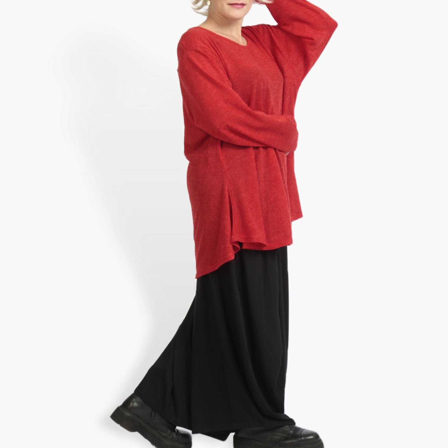 Everyday shirt in a bell shape made of light, fine knit quality, Yuki in red