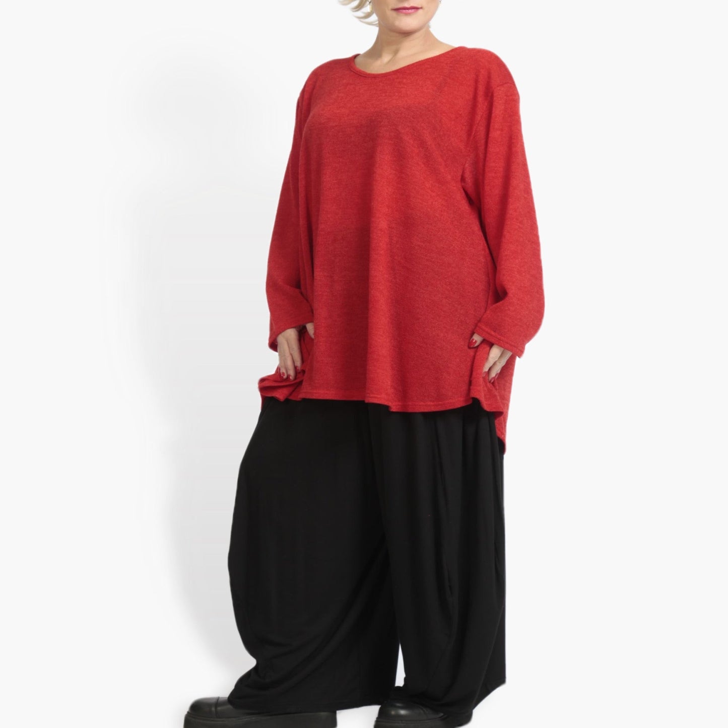 Everyday shirt in a bell shape made of light, fine knit quality, Yuki in red