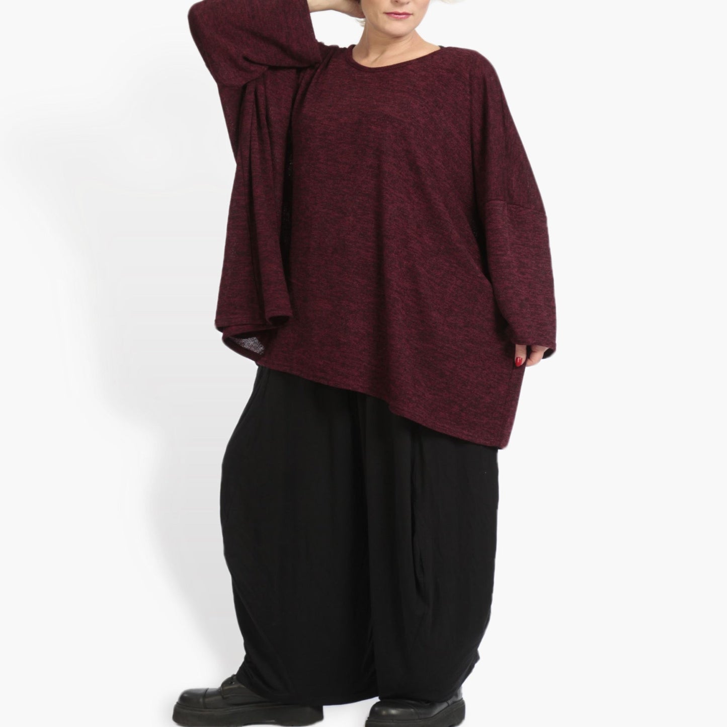 Everyday big shirt in a boxy shape made of light, fine knit quality, Yuki in wine red