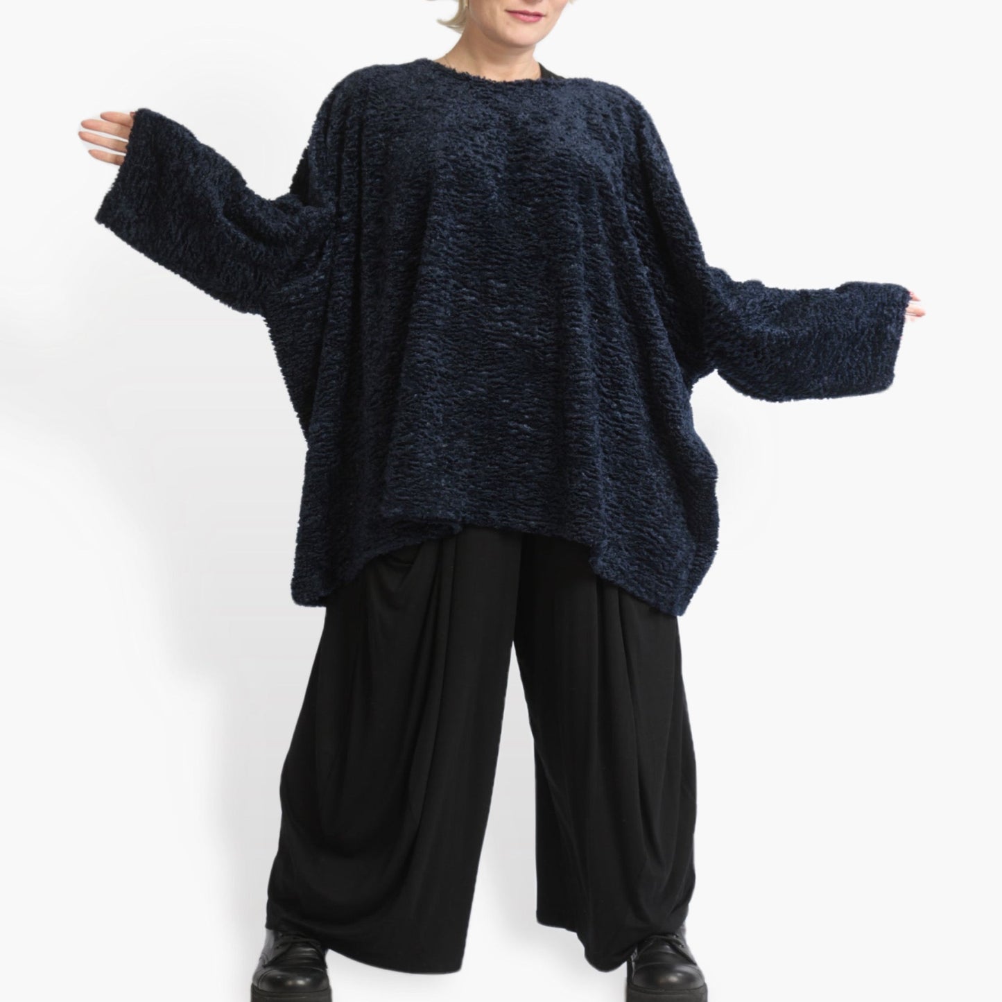 Winter big shirt in a boxy shape made from Astrakan quality, Astra in navy