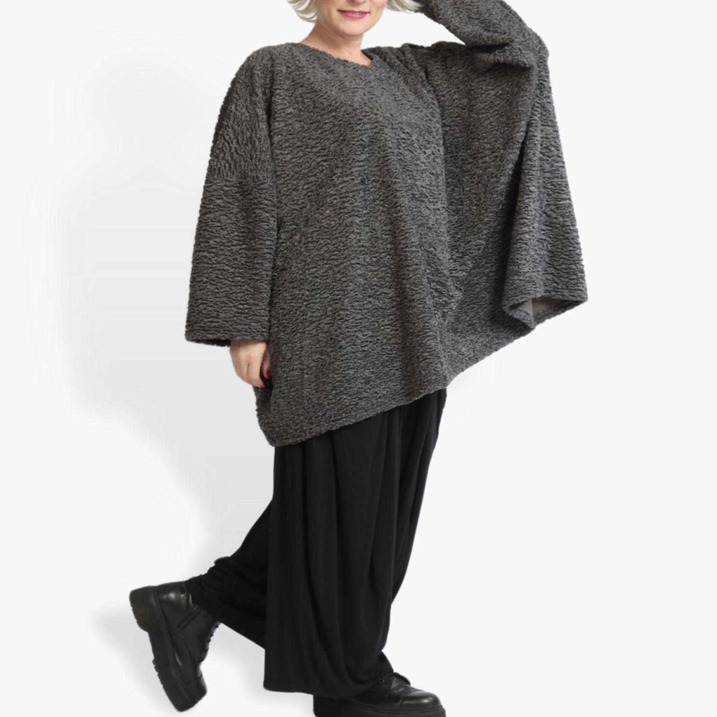 Winter Big Shirt in a boxy shape made from Astrakan quality, Astra in antharcite