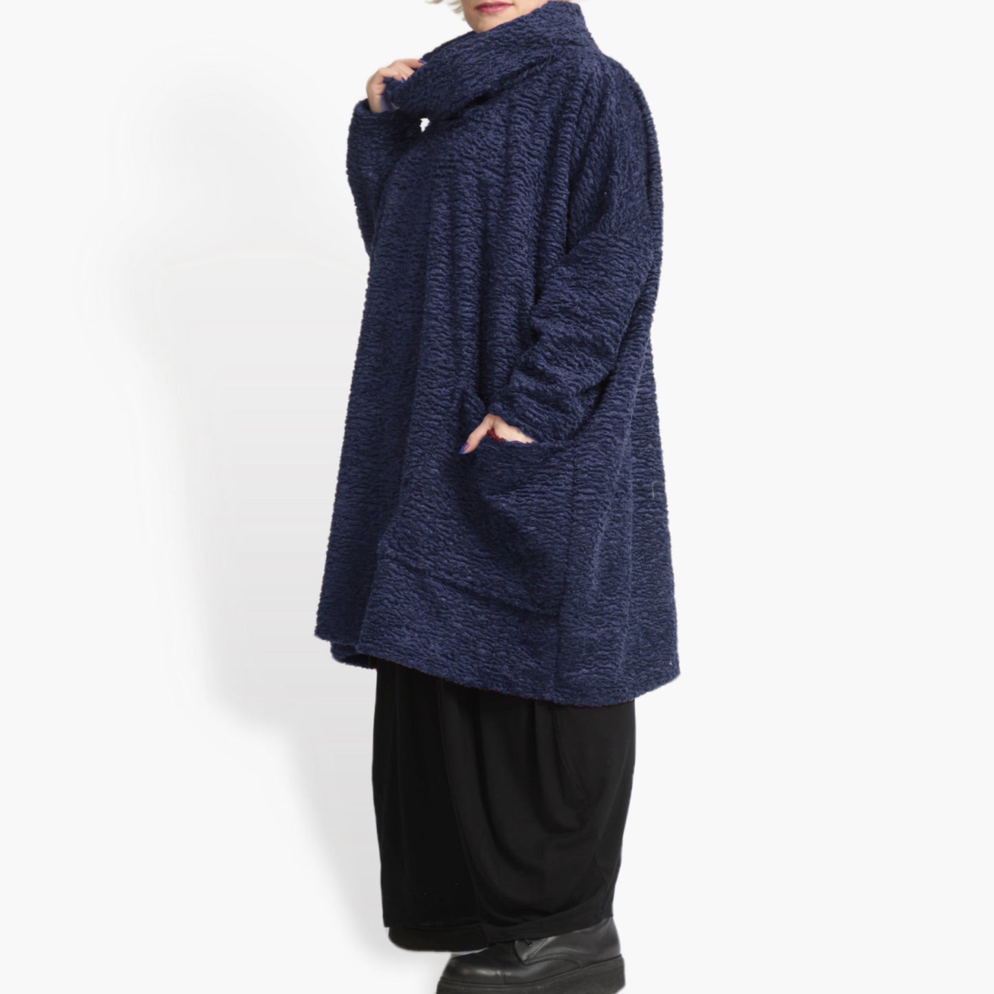 Winter big shirt in a boxy shape made from Astrakan quality, Astra in navy