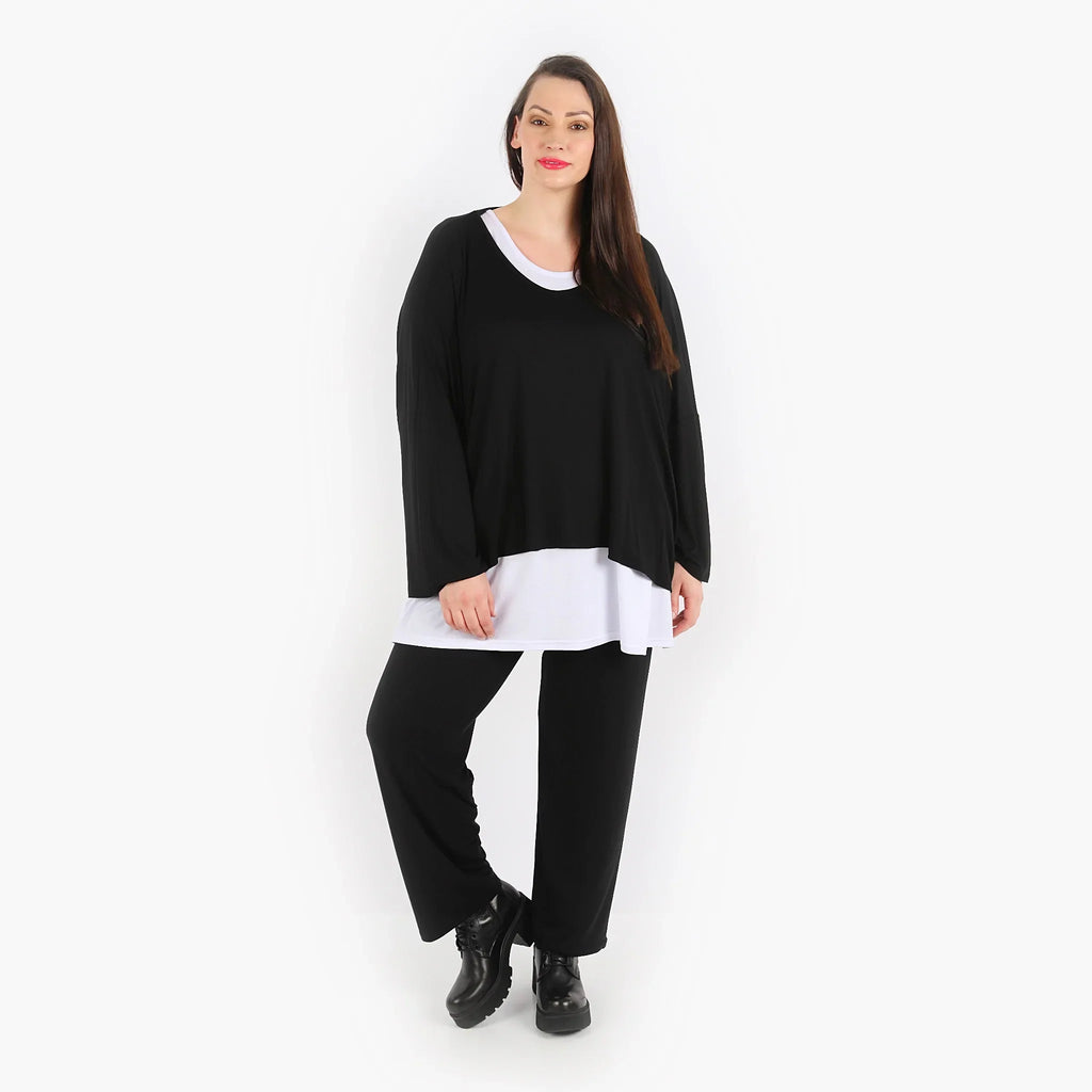 AKH 122s Trousers, Black