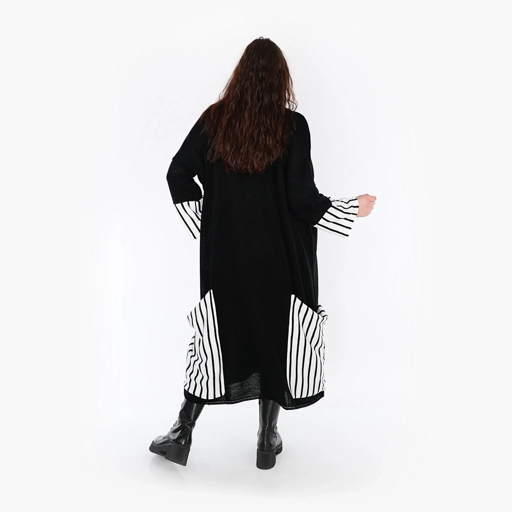 AKH 2405 Dress, Black and White