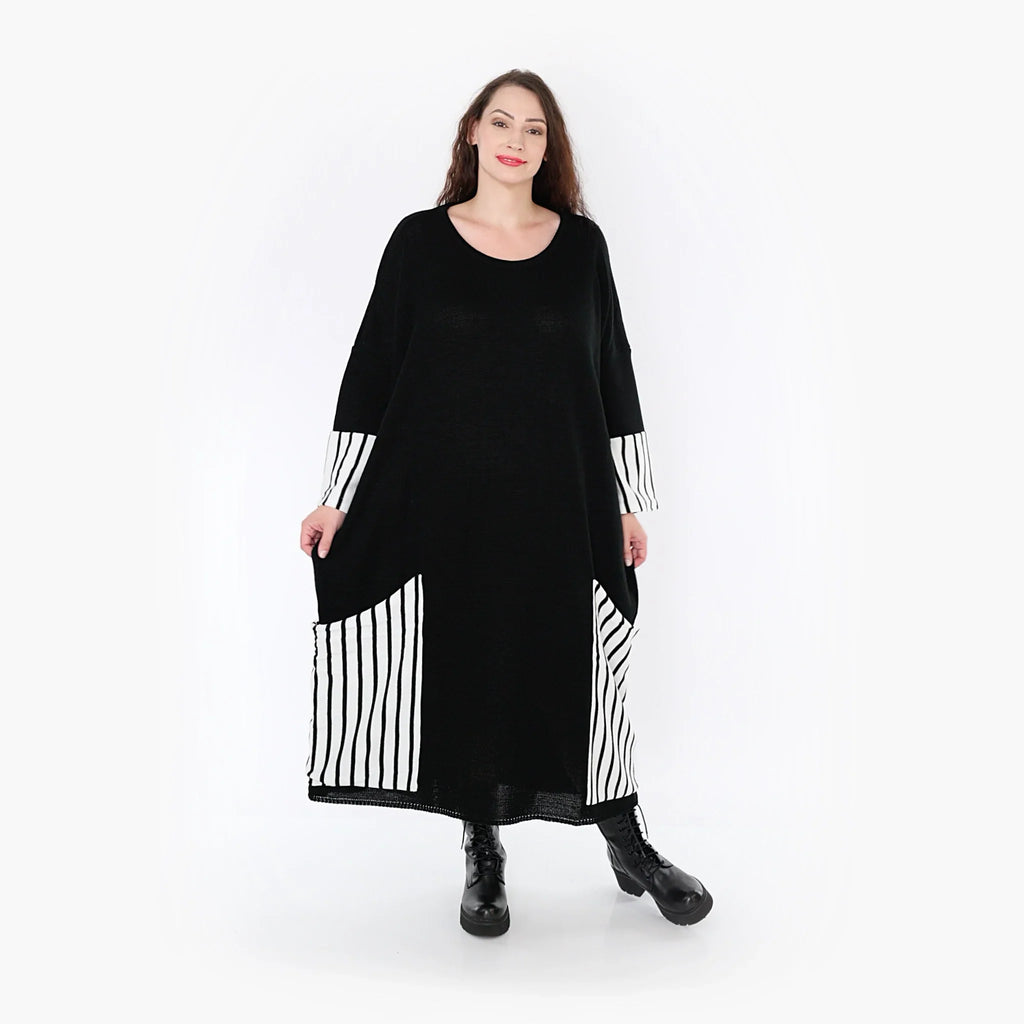 AKH 2405 Dress, Black and White