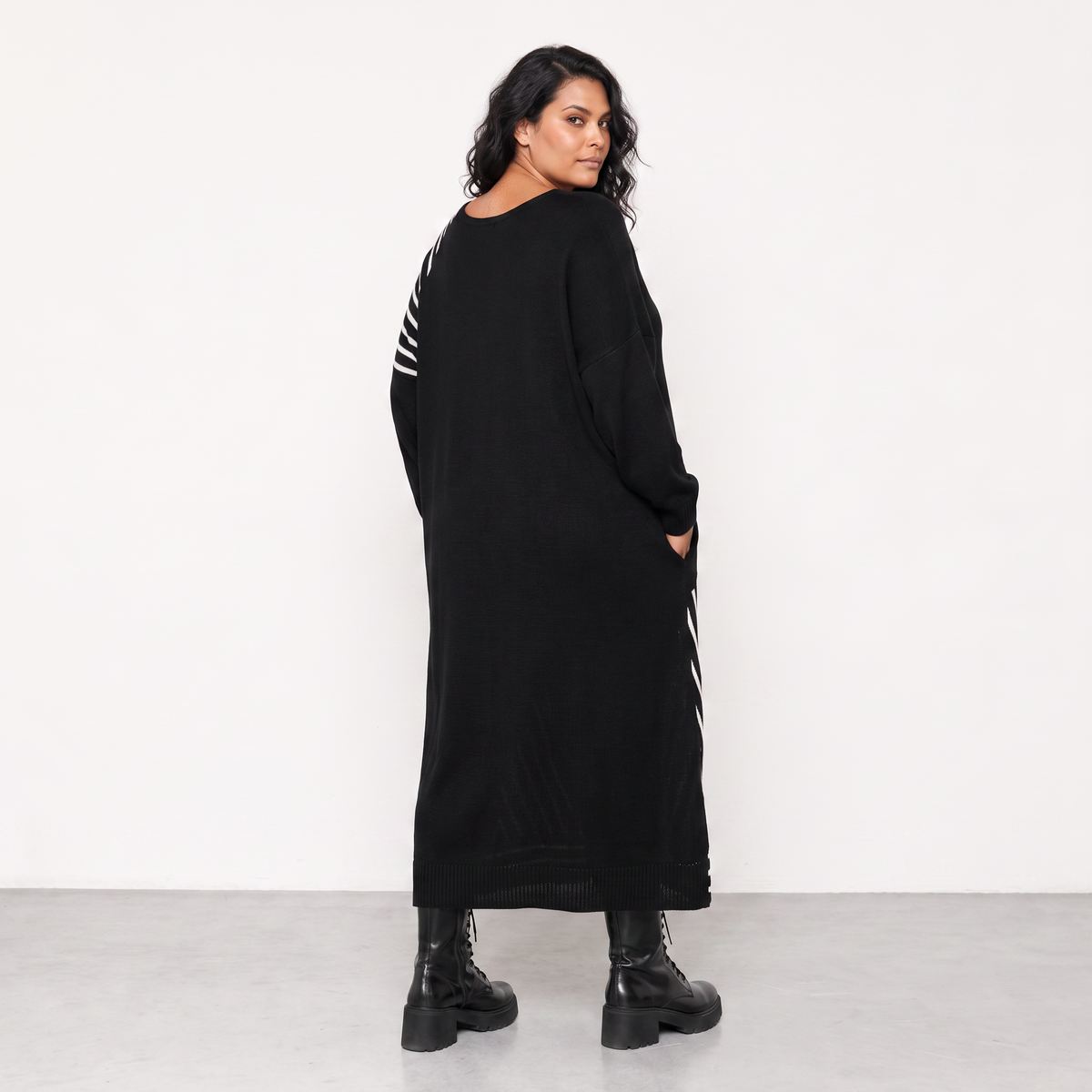 AKH Fashion Kleid Warmy 2318 Schwarz/Weiß
