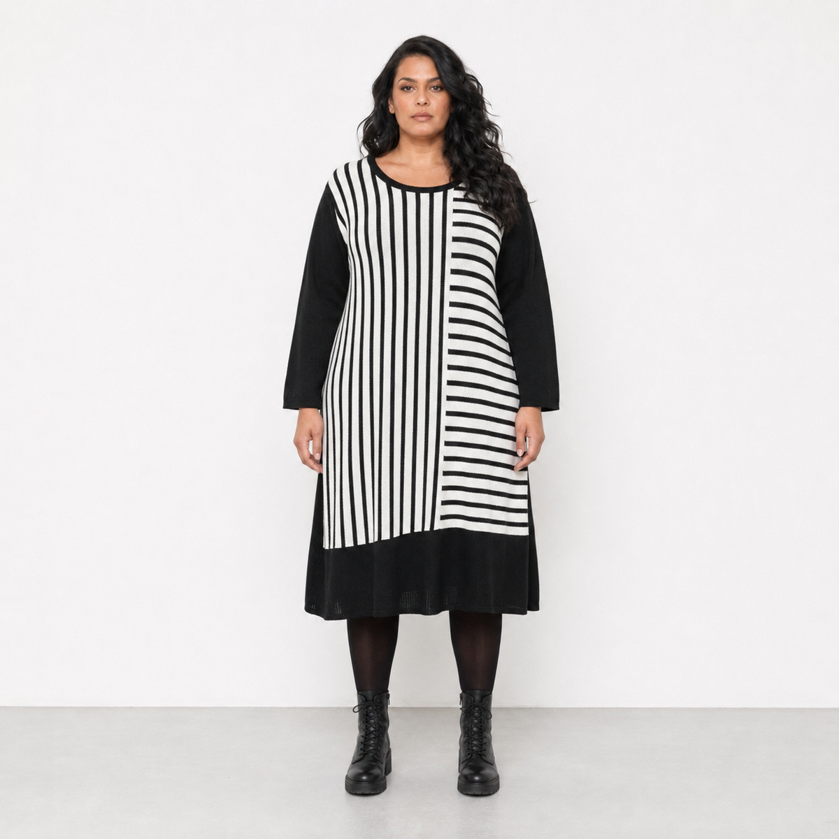 AKH Fashion Kleid Warmy 2346 Weiß/Schwarz