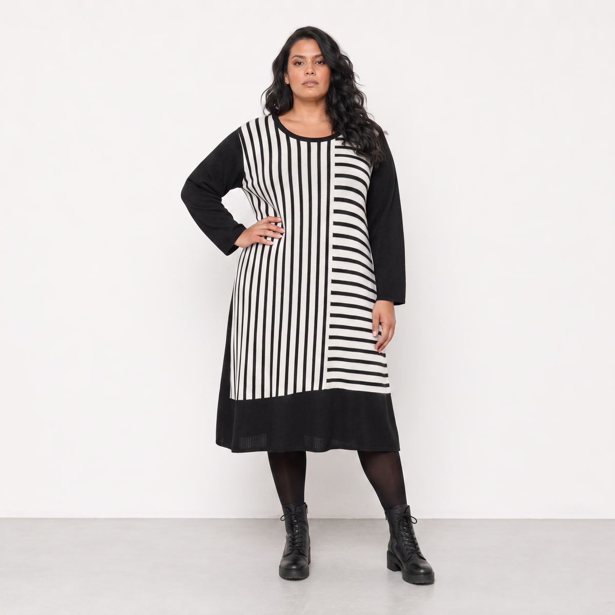 AKH Fashion Kleid Warmy 2346 Weiß/Schwarz
