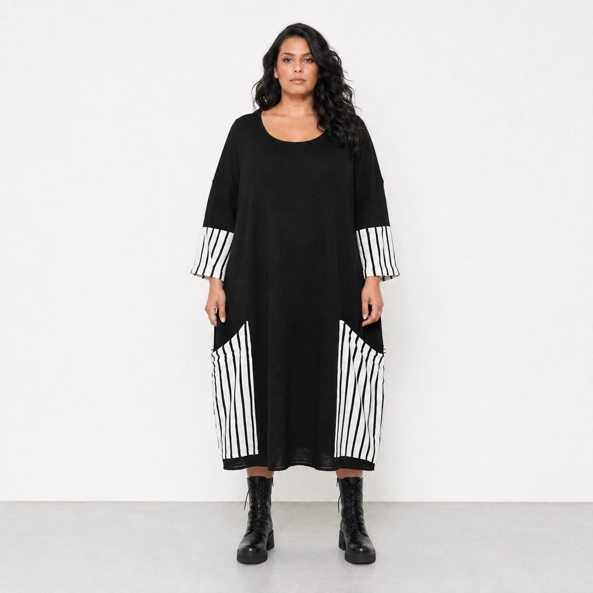 AKH Fashion Kleid Warmy 2405 Schwarz/Weiß