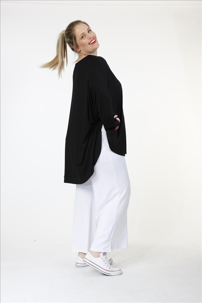 Alltags Big Shirt in gerundeter Form aus feiner Jersey Qualität, Schwarz Lagenlook Oversize Mode B2B Großhandel