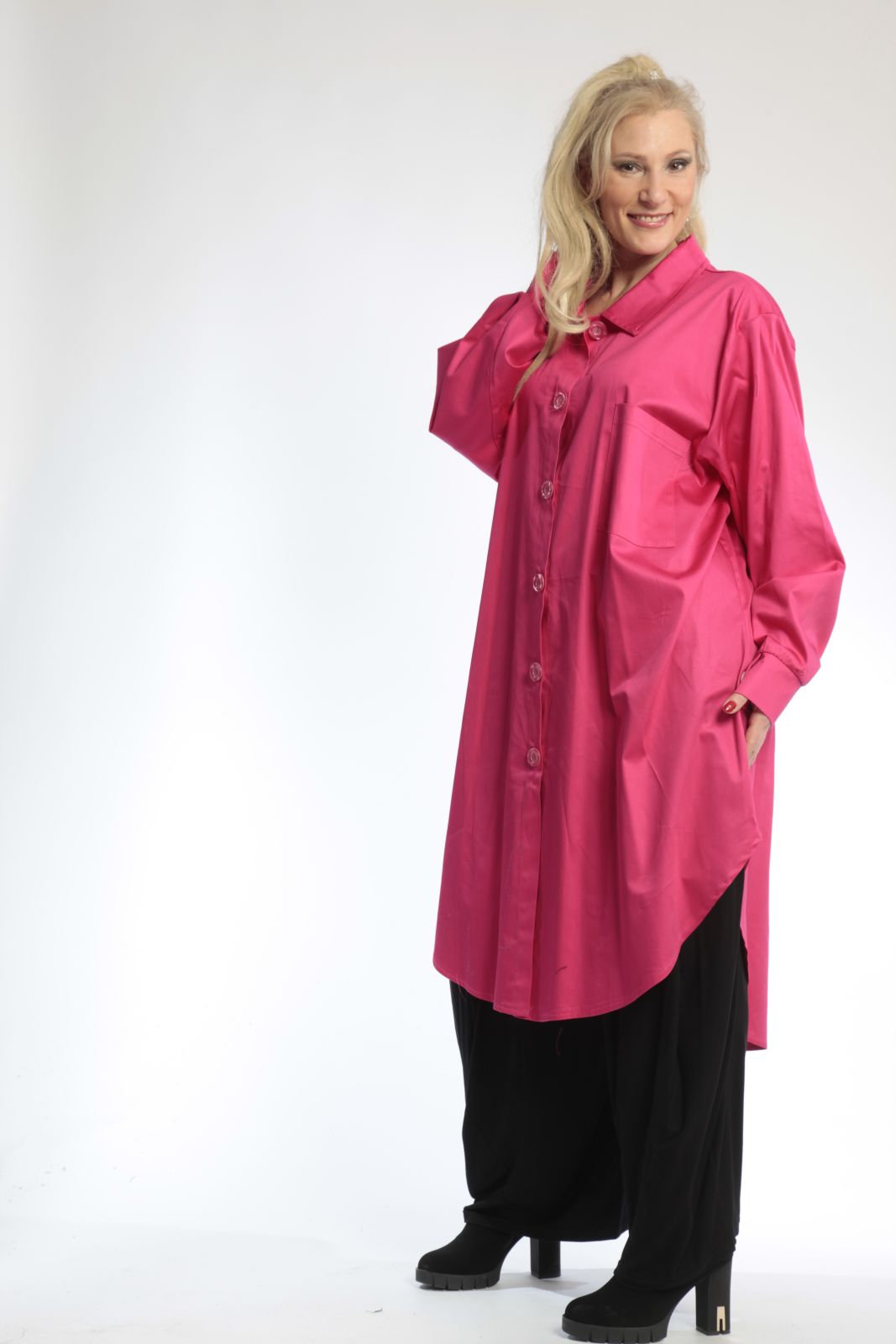 Alltags Bluse in Form aus er Satin Qualität, Pink Lagenlook Oversize Mode B2B Großhandel