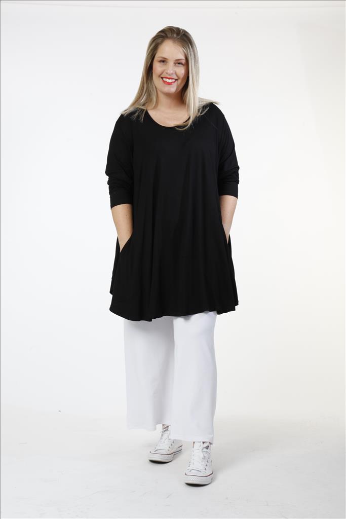 Alltags Shirt in Glocken Form aus feiner Jersey Qualität, Schwarz Lagenlook Oversize Mode B2B Großhandel