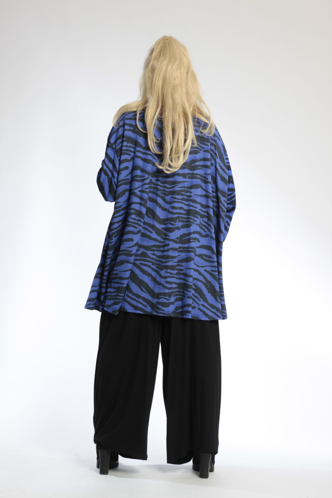 Sommer Big Shirt in A-Form aus er Qualität, Royalblau-Schwarz Lagenlook Oversize Mode B2B Großhandel