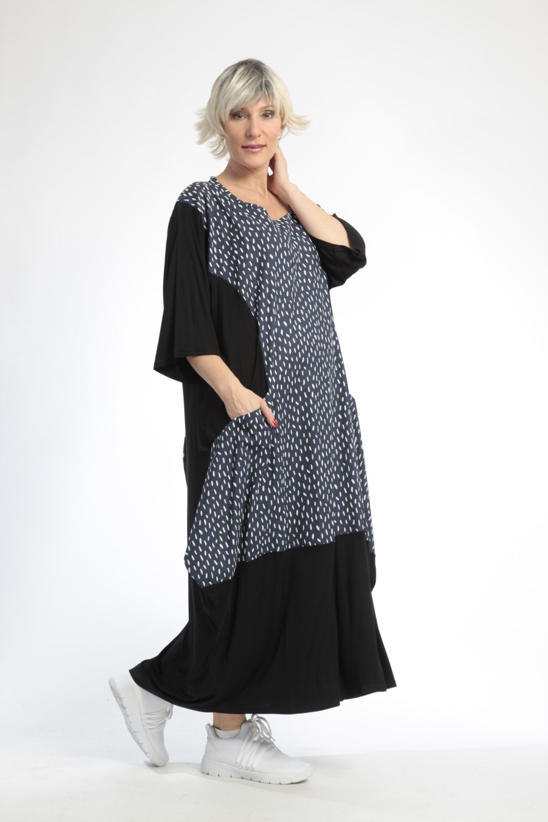 Sommer Kleid in Ballon Form aus er Jersey Qualität, Schwarz-Marine Lagenlook Oversize Mode B2B Großhandel