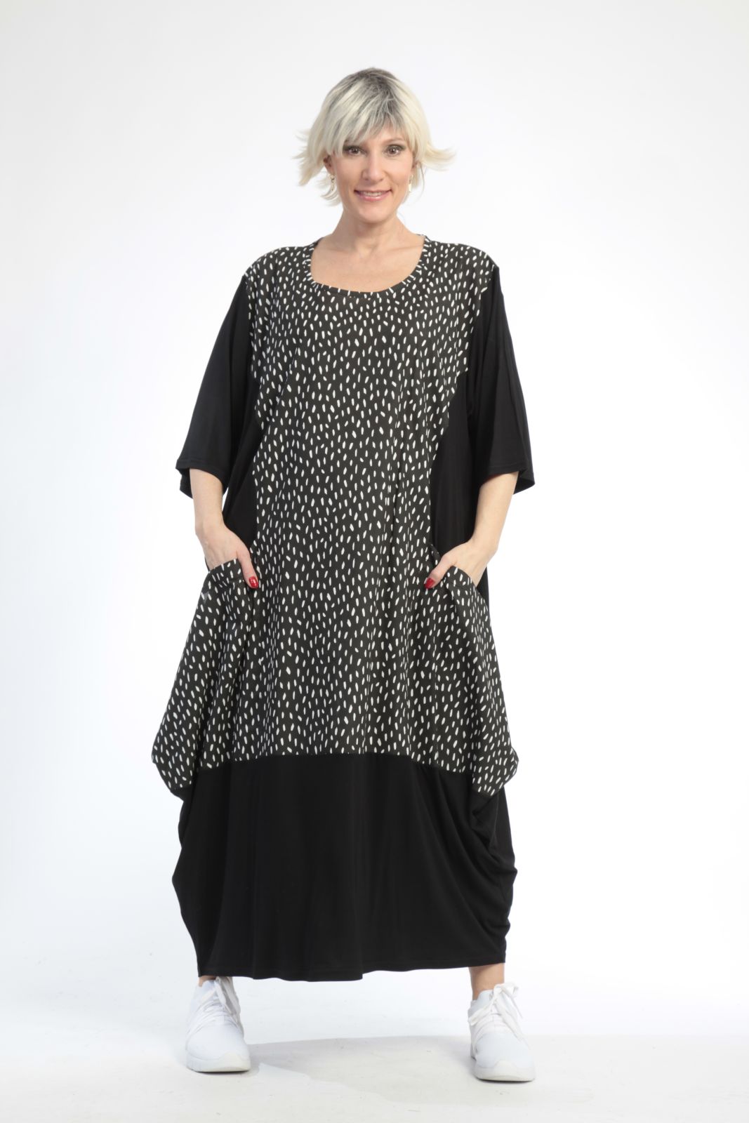 Sommer Kleid in Ballon Form aus er Jersey Qualität, Schwarz-Schwarz Lagenlook Oversize Mode B2B Großhandel