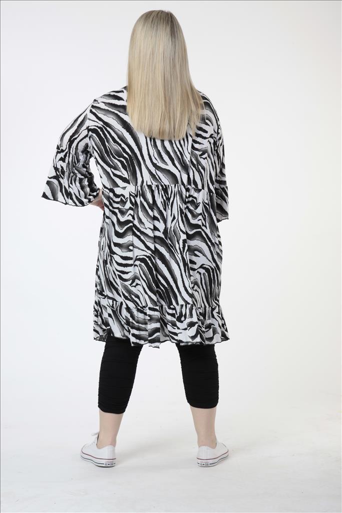 Sommer Kleid in Form aus er Slinky Qualität, Weiß-Schwarz-Grau Lagenlook Oversize Mode B2B Großhandel