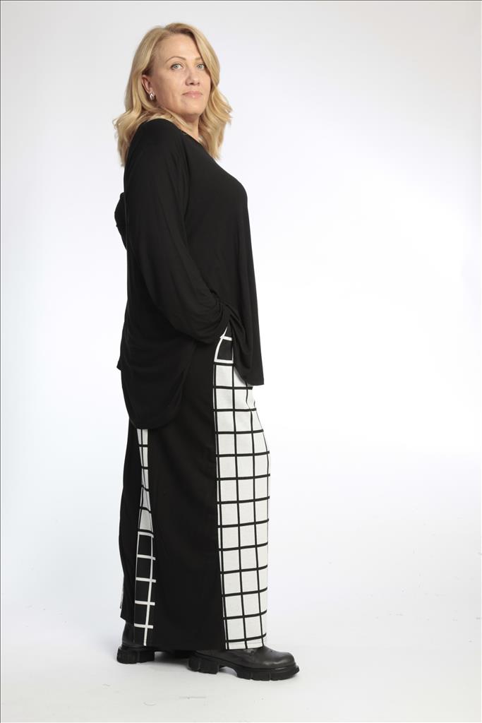 Winter Hose in gerader Form aus er Qualität, Schwarz-Wollweiß Lagenlook Oversize Mode B2B Großhandel