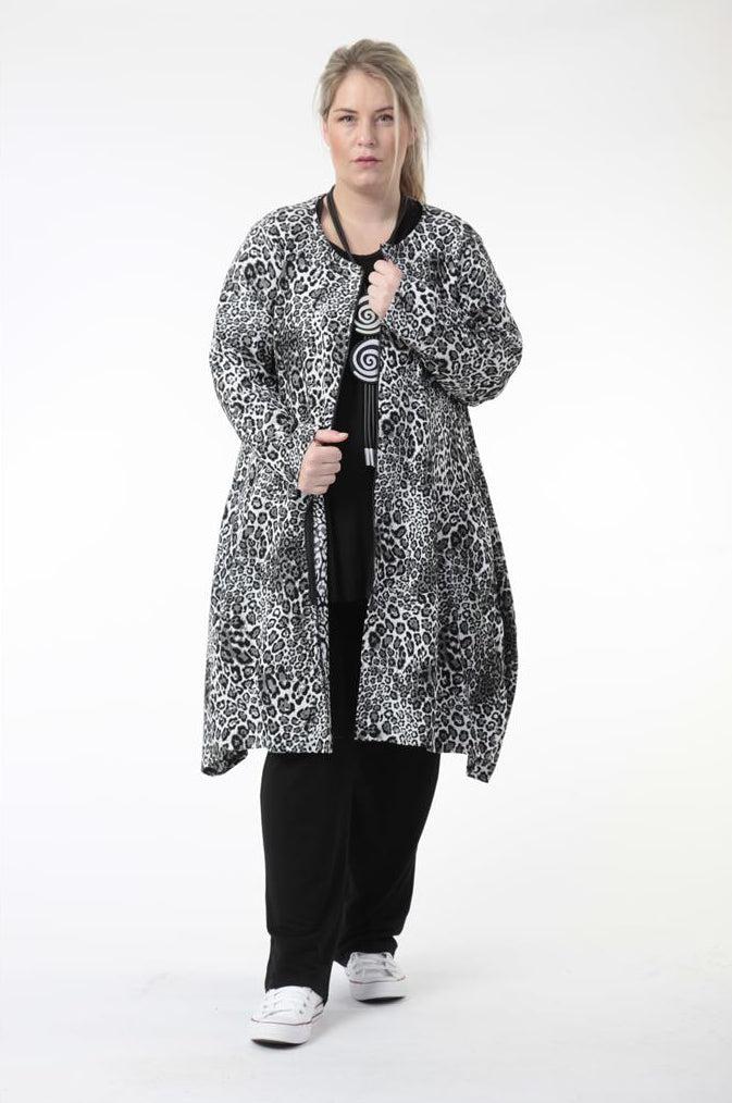 Winter Jacke in A-Form aus er Qualität, Schwarz-Weiß Lagenlook Oversize Mode B2B Großhandel