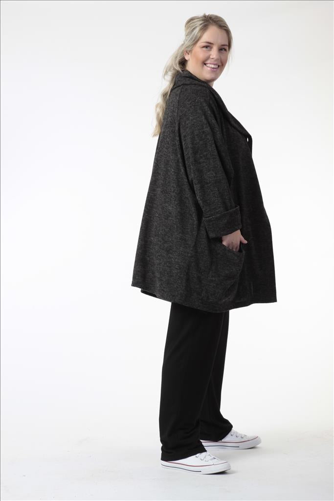 Winter Jacke in kastiger Form aus er Qualität, Antharzit Lagenlook Oversize Mode B2B Großhandel